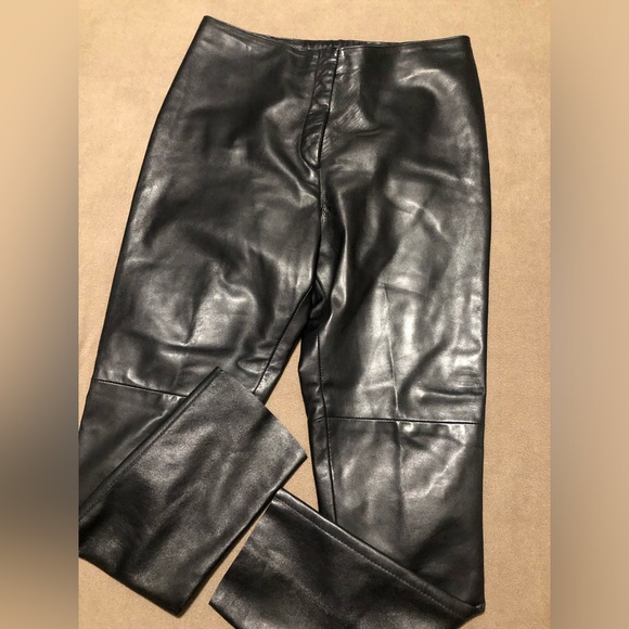 Danier leather pants. Black. Size:10 - Picture 1 of 6